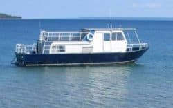 37-alwest-houseboat-2
