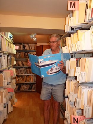 brochure library,  Classic boat brochure from the Old Boat Brochure Library